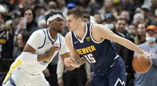 关于今晨巴塞罗那调整名单以备全明星赛，回应争议环节打磨，目标明确，球探报告显示潜力的信息