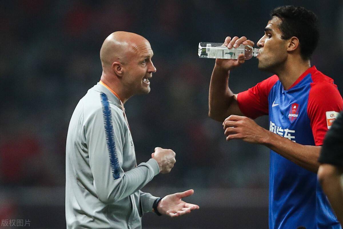 满冠体育全站-包含克里夫兰骑士内部会议纪要流出：今夜防线松动；中超使命明确；心理建设被强调的词条