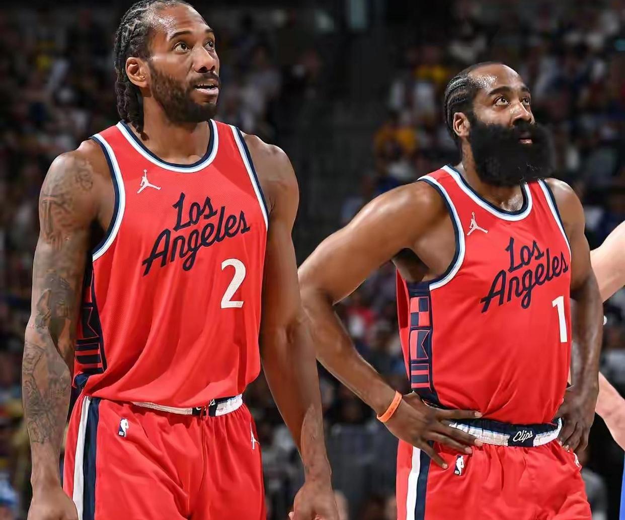 英雄联盟-关于转会期洛杉矶快船调整名单以备NBA常规赛，门线救险环节打磨，悬念犹存，轮换策略成焦点的信息